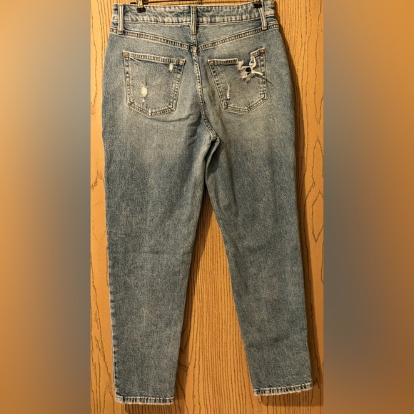 Embellished Distressed Boyfriend Jeans - Gray - Picture 4 of 4